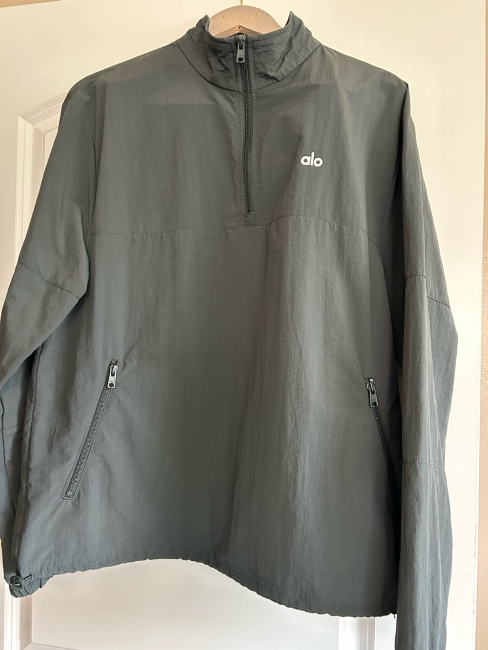 ALO Yoga Charcoal Gray Lightweight Quarter-Zip Jacket